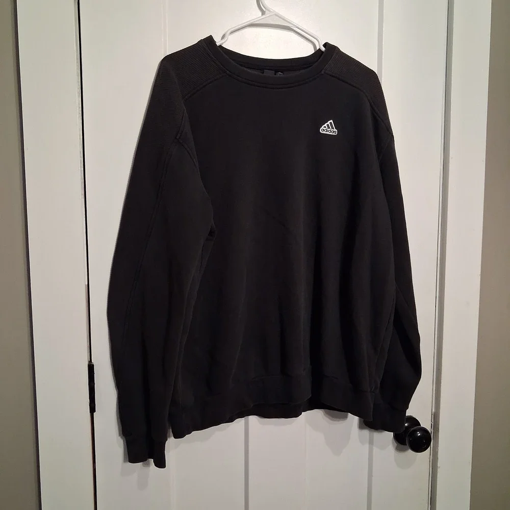 Adidas Sweatshirt Mens M Black Ribbed Shoulder H59411 Loungewear Sporty Gym